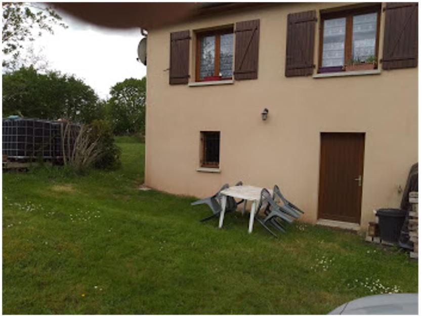 Apartamento Chez Yannick Oradour-sur-Glane Exterior foto